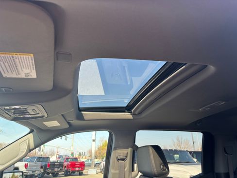 Used 2024 GMC Sierra 1500 Denali image 13