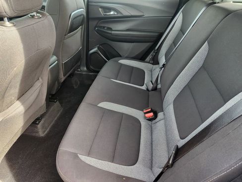 Used 2022 Chevrolet TrailBlazer LS image 30