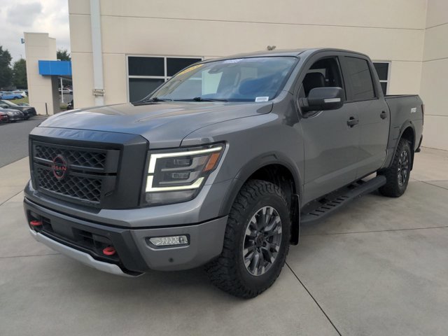 Used 2023 Nissan Titan PRO-4X w/ Pro-4x Convenience Package AWD/4WD image 11