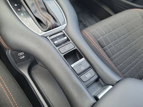 Certified 2026 Honda HR-V Sport image 25
