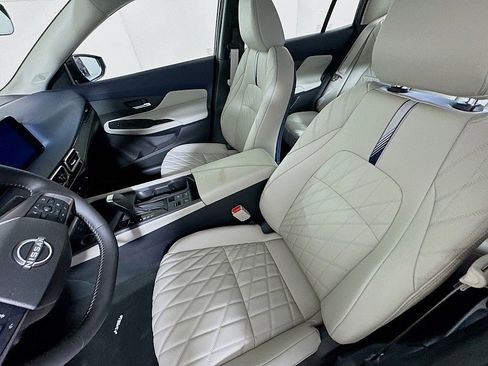 New 2026 Nissan Sentra SL w/ Floor Mat Package FWD image 11