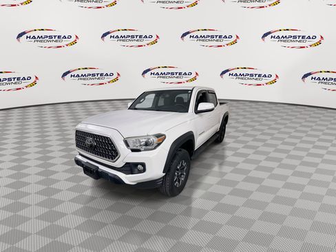 Used 2019 Toyota Tacoma TRD Off-Road image 4