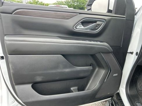 Used 2024 Chevrolet Tahoe LT RWD image 11