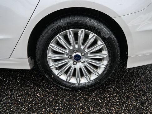 Used 2014 Ford Fusion Energi SE w/ Driver Assist Package image 13