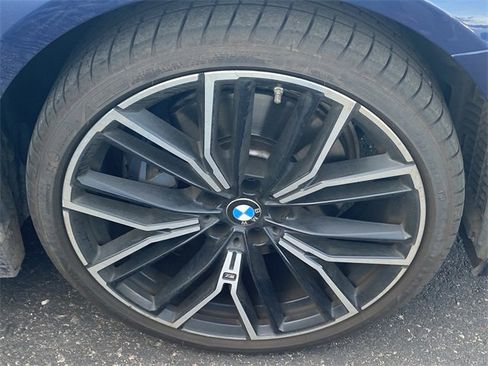 Used 2021 BMW 530e w/ M Sport Package image 4