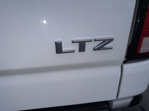 Used 2025 Chevrolet Silverado 3500 LTZ w/ LTZ Convenience Package image 27