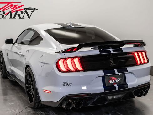 Used 2020 Ford Mustang Shelby GT500 w/ Technology Package image 12