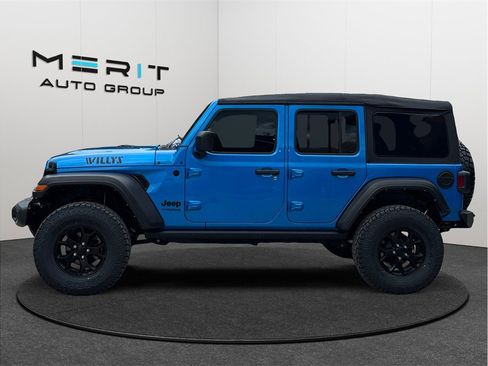 Used 2021 Jeep Wrangler Unlimited Willys AWD/4WD image 5