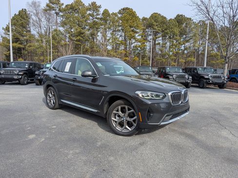 Used 2022 BMW X3 xDrive30i image 3
