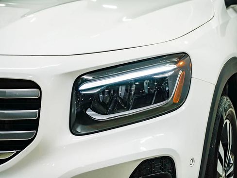 Used 2026 Mercedes-Benz GLB 250 image 7