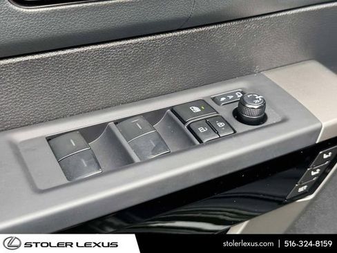 Used 2023 Toyota Sequoia Limited image 17