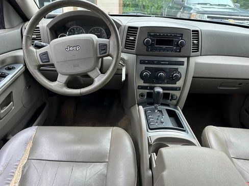 Used 2007 Jeep Grand Cherokee Laredo image 8