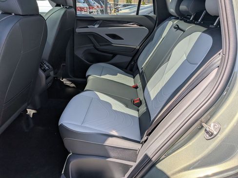 New 2026 Volkswagen Tiguan SE R-Line AWD/4WD image 28