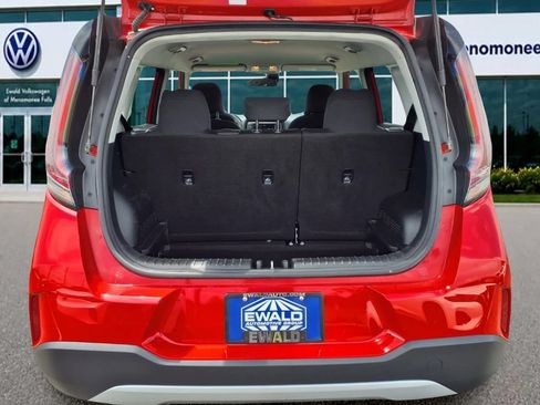 Used 2024 Kia Soul LX w/ Option Group 015 FWD image 24