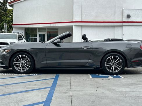 Used 2017 Ford Mustang Premium RWD image 7