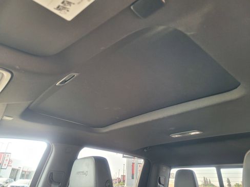 Used 2021 GMC Sierra 1500 AT4 w/ AT4 Preferred Package AWD/4WD image 26