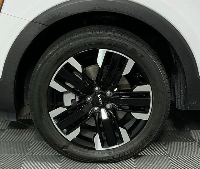 Used 2024 Kia Telluride SX FWD image 11