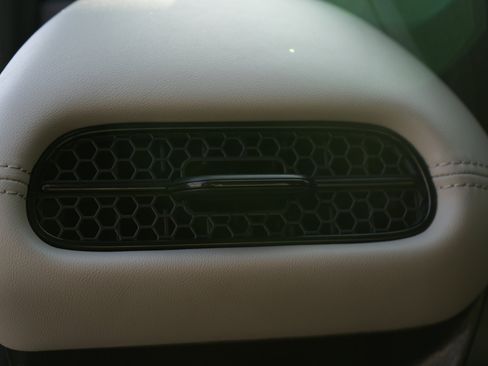 Certified 2026 Honda HR-V LX image 40