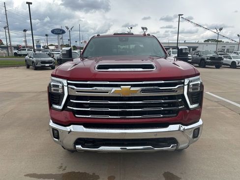 New 2026 Chevrolet Silverado 2500 LTZ w/ LTZ Premium Package AWD/4WD image 30