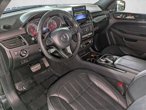 Used 2019 Mercedes-Benz GLE 400 4MATIC image 10
