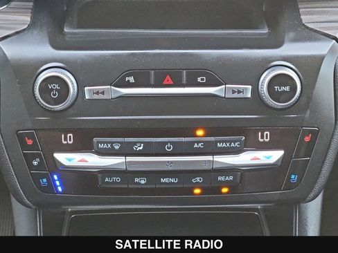 Used 2020 Ford Explorer Limited RWD image 21