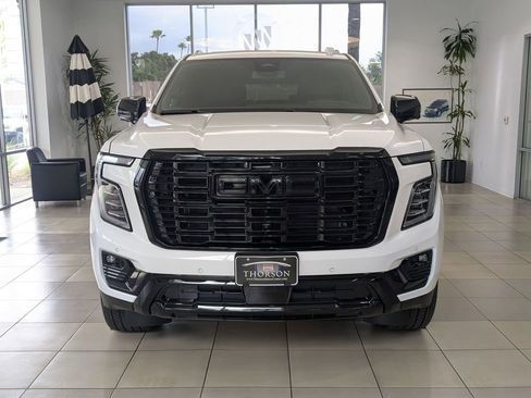 New 2026 GMC Yukon XL Denali w/ Sun & Power Step Package image 10