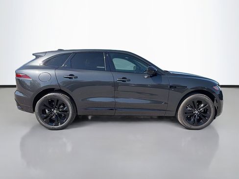 New 2026 Jaguar F-PACE R-Dynamic S image 6
