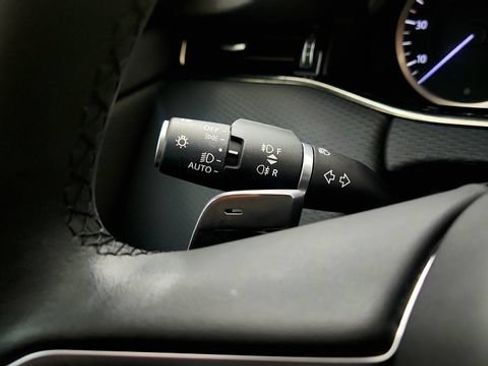 Used 2023 Land Rover Range Rover Evoque R-Dynamic S AWD/4WD image 59