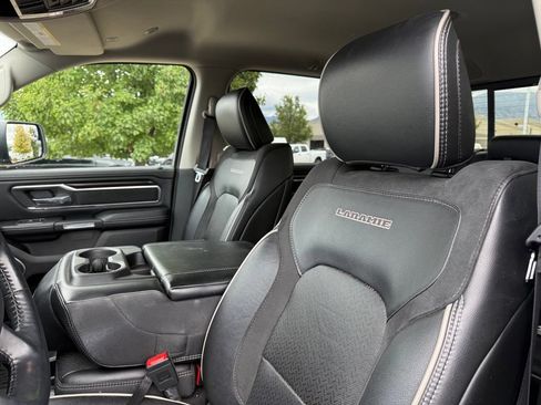 Used 2022 RAM 1500 Laramie AWD/4WD image 19