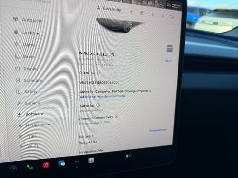 Used 2025 Tesla Model 3 Long Range image 33