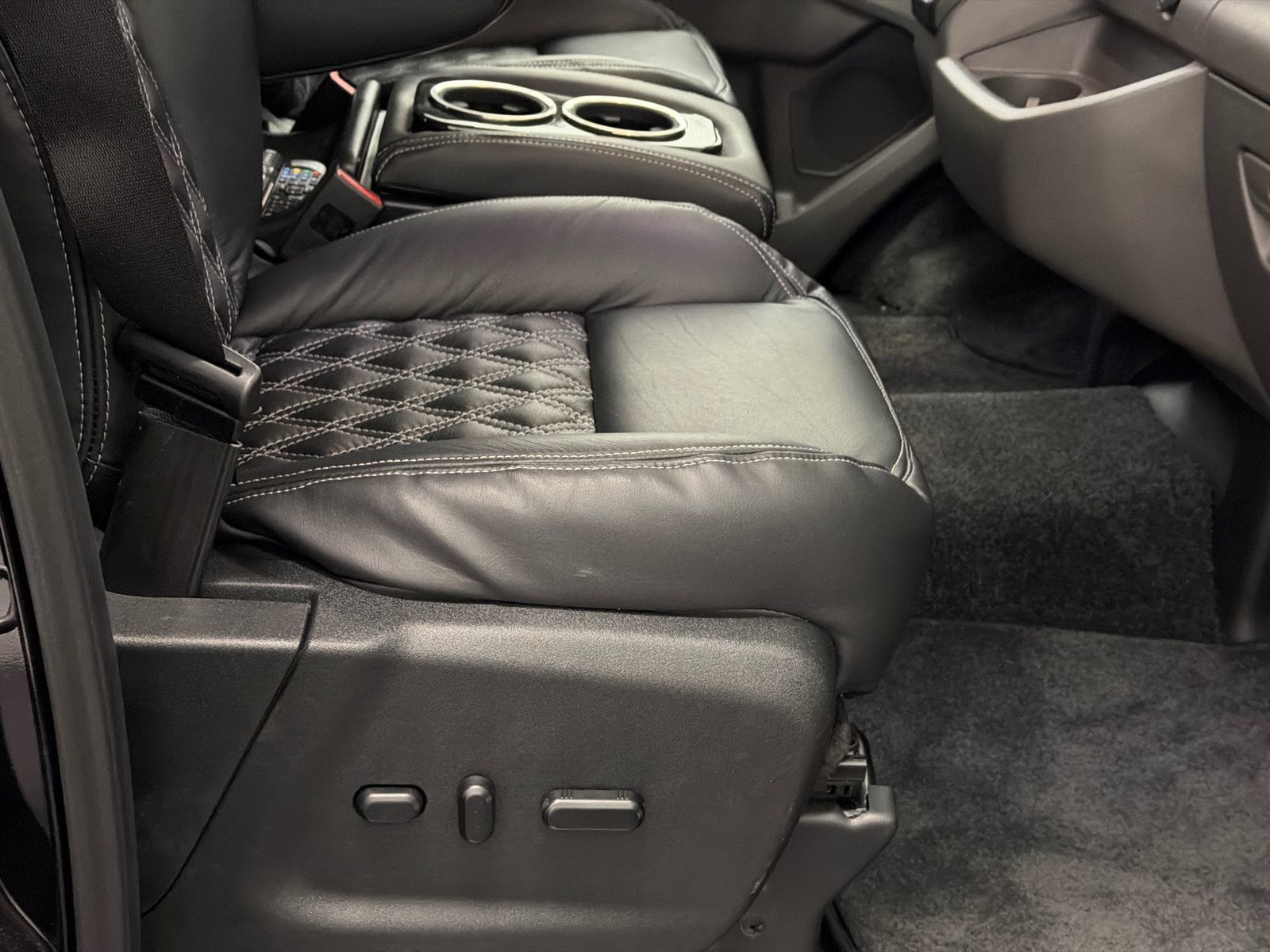 New 2026 Ford Transit 150 Low Roof AWD image 17