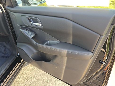 New 2026 Nissan Rogue SV w/ Cold Weather Package FWD image 13