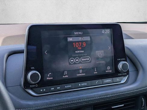 Used 2021 Nissan Rogue S image 10