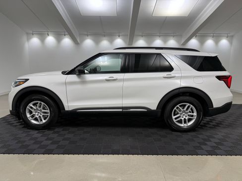 New 2025 Ford Explorer Active w/ Active Comfort Package image 4