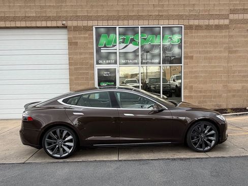 Used 2013 Tesla Model S Performance image 6