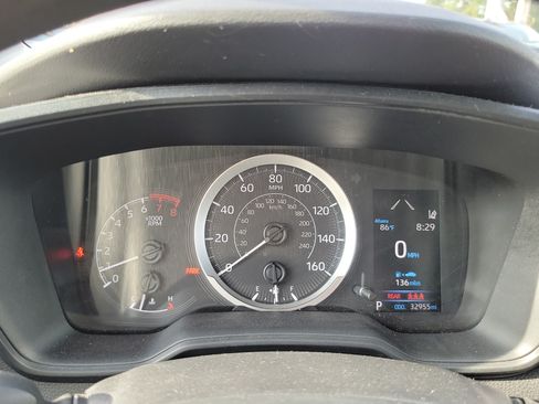Used 2021 Toyota Corolla LE FWD image 24