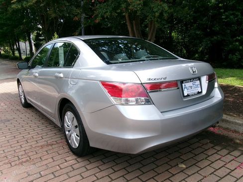 Used 2012 Honda Accord LX image 5