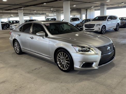 Used 2014 Lexus LS 460 image 2