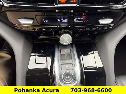 Used 2024 Acura MDX SH-AWD image 16