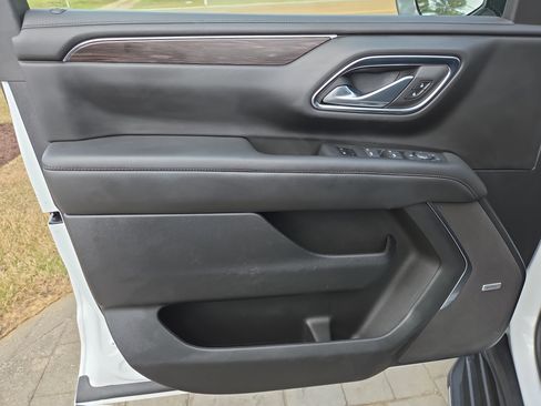 Used 2024 Chevrolet Tahoe LT image 6