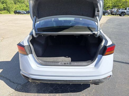 Certified 2024 Nissan Altima 2.5 SR w/ SR Premium Package FWD image 15