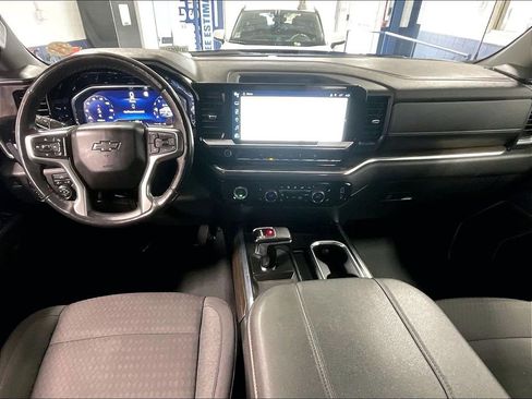 Used 2023 Chevrolet Silverado 1500 RST w/ Z71 Off-Road Package AWD/4WD image 21
