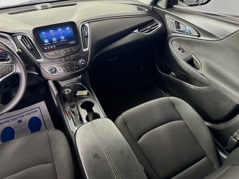 Used 2020 Chevrolet Malibu LT FWD image 28
