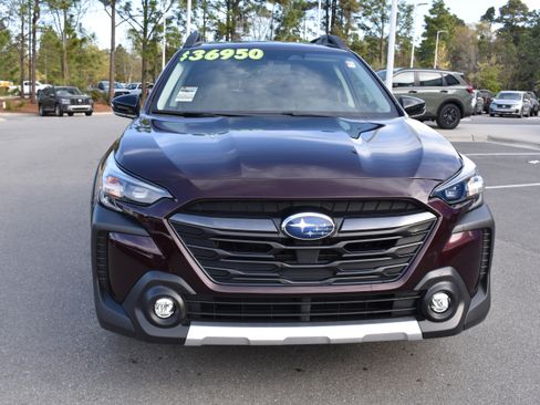 Used 2025 Subaru Outback Limited image 4