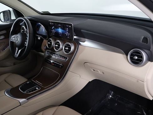 Certified 2022 Mercedes-Benz GLC 300 image 9