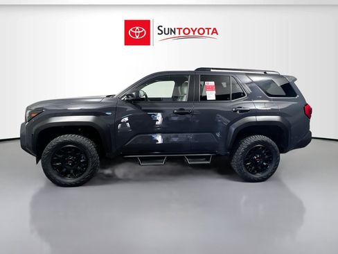 New 2026 Toyota 4Runner SR5 AWD/4WD image 7