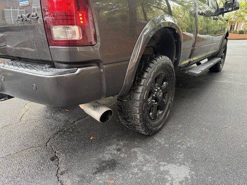 Used 2017 RAM 2500 Laramie w/ Sport Appearance Group AWD/4WD image 7