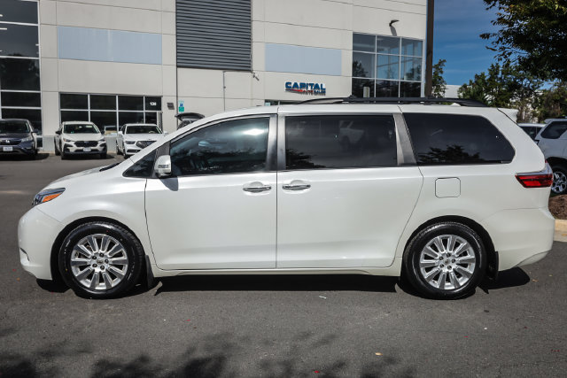 Used 2016 Toyota Sienna Limited Premium FWD image 15