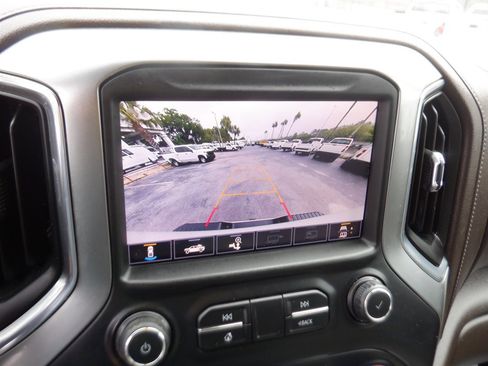 Used 2021 Chevrolet Silverado 2500 LTZ w/ Z71 Chrome Sport Edition image 26