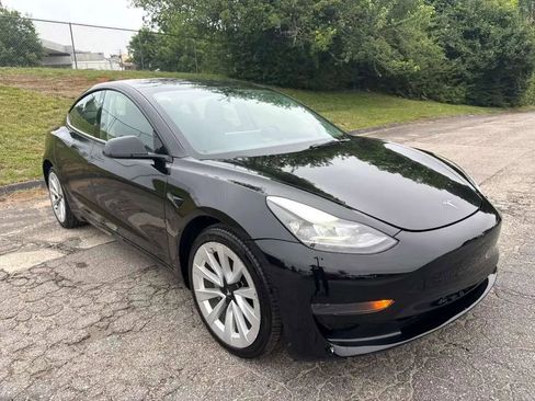 Used 2022 Tesla Model 3 RWD image 2